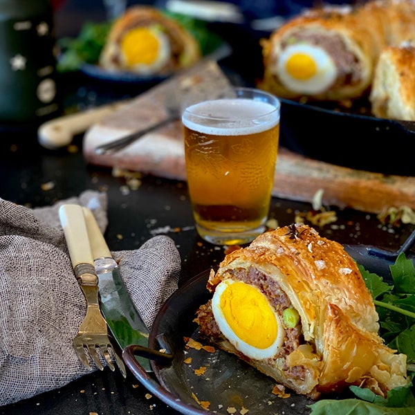 FREE RANGE THREE MINCE SCOTCH EGG SAUSAGE ROLL