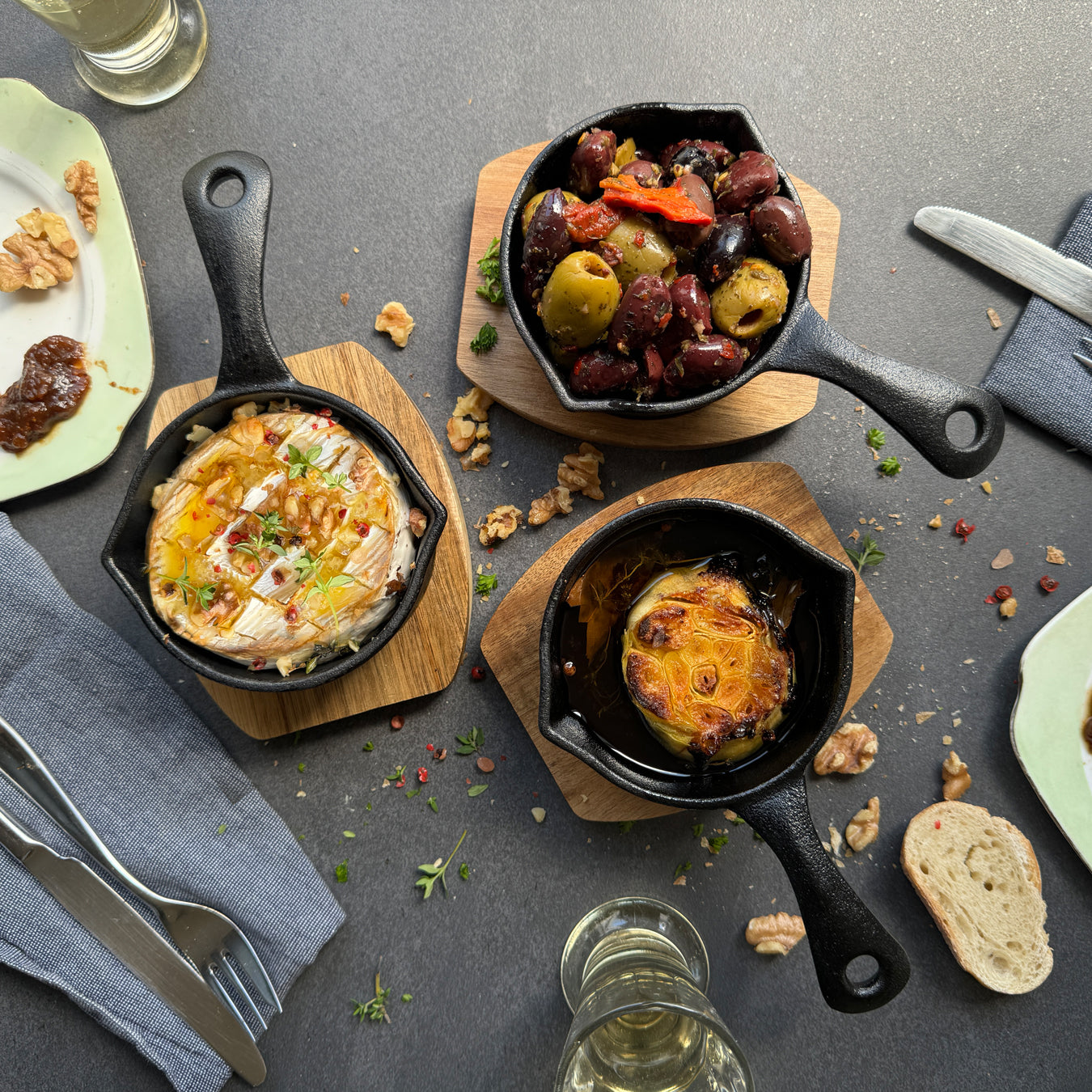 The Ironclad Jr. 10cm Seasoned Cast Iron Pan