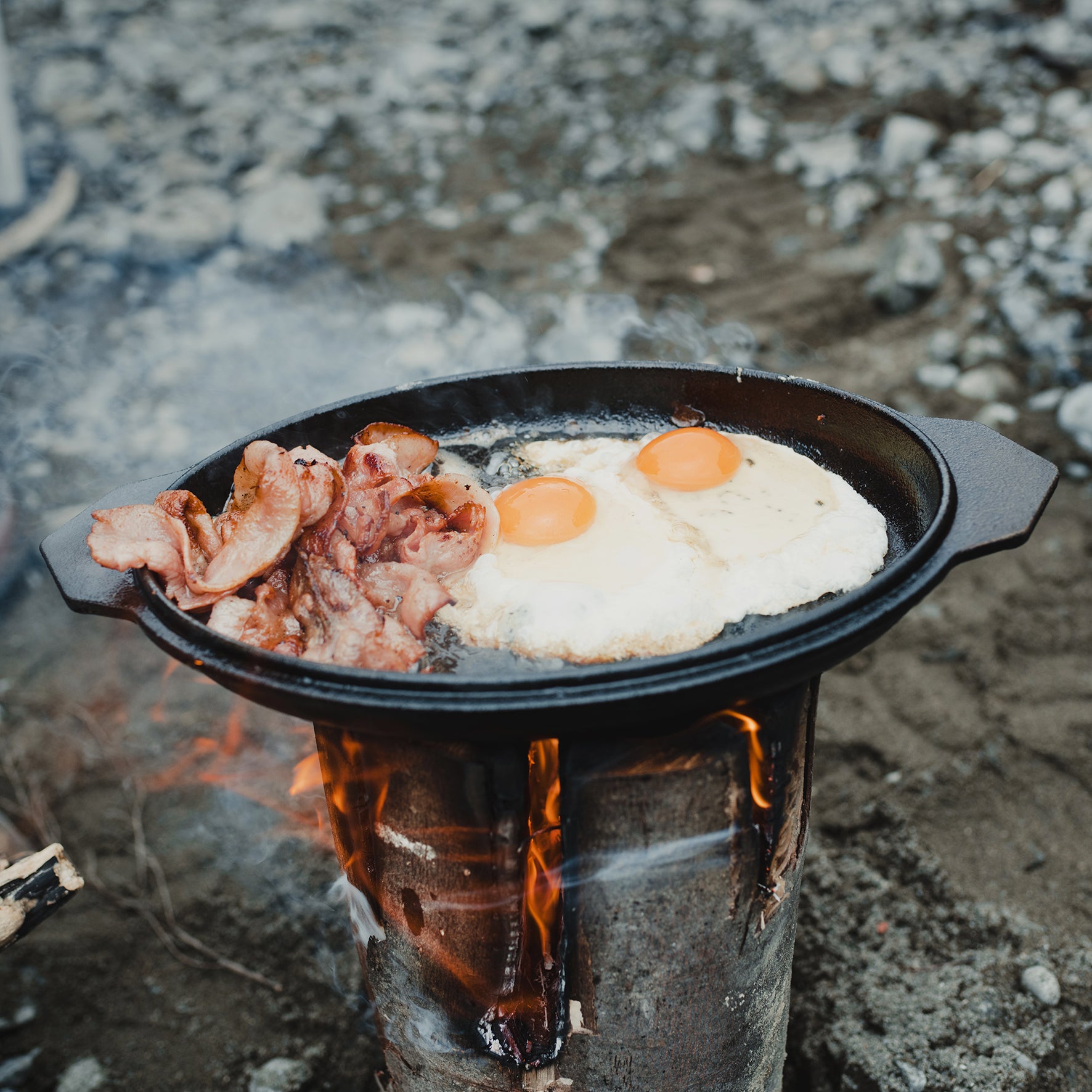 Swanndri x Ironclad Check Pattern Dutch Oven & Wool Travel Bag