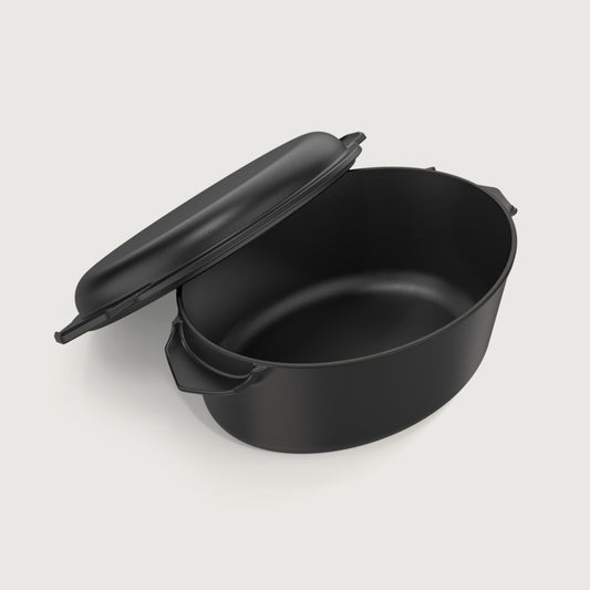  Ironclad 4.5L enamelled cast iron Double Dutch Oven in Antique Black, pot and lid stacked