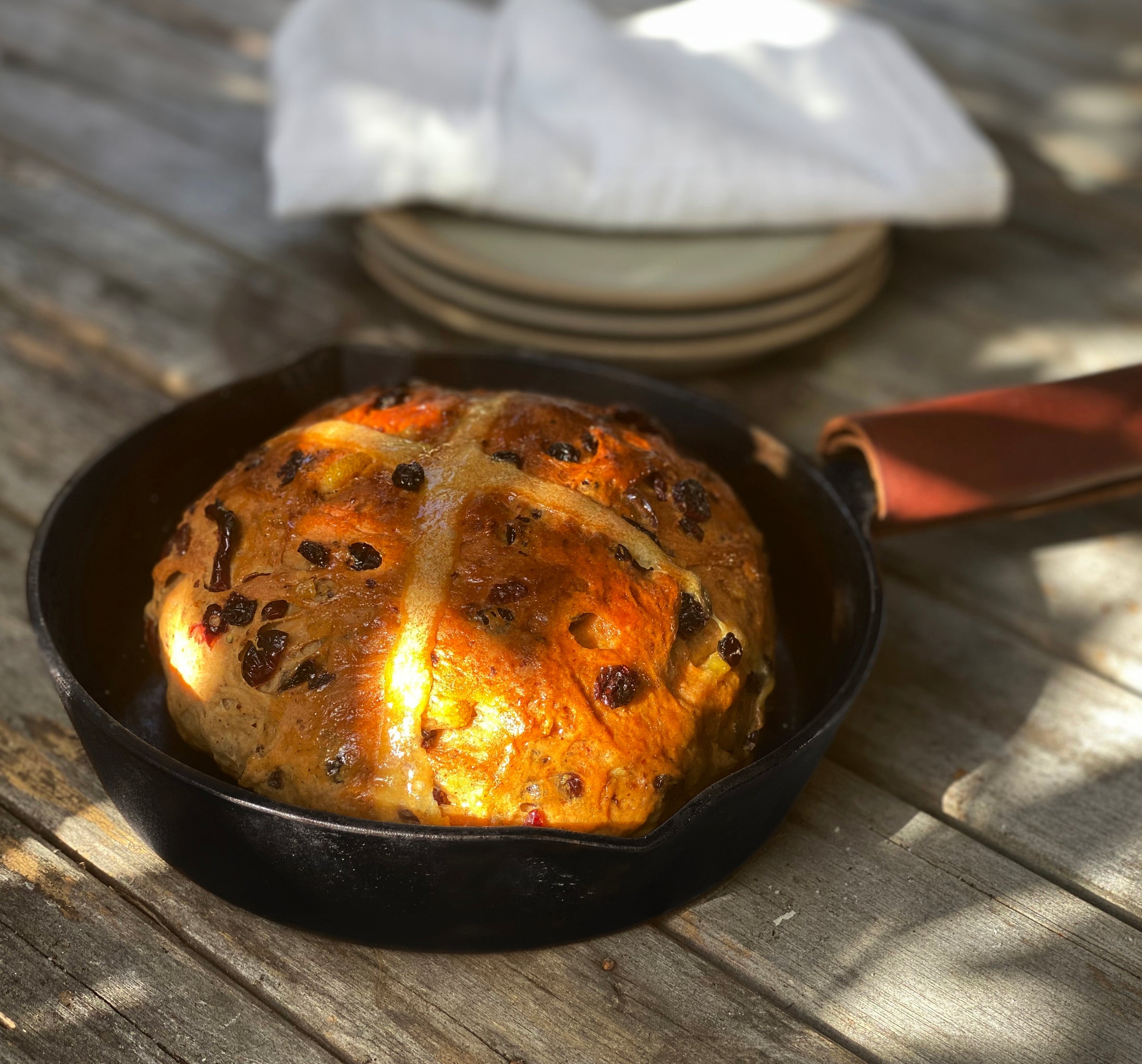 The Lil Old Dutch Bundle by Ironclad Co. Handcrafted 20cm Pan and 4.5L Dutch Oven