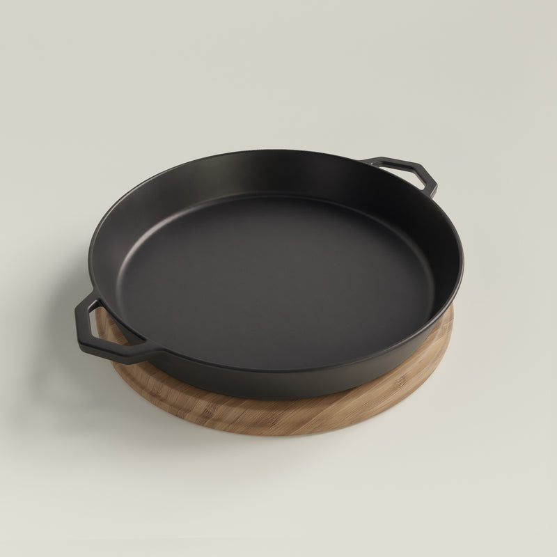 36cm Antique Black Satin Enamel Grande Legacy Pan & Serving Lid
