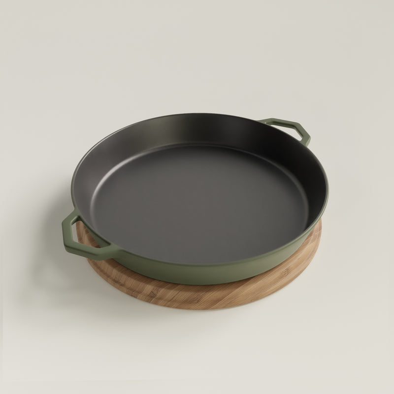 36cm Olive Leaf Satin Enamel Grande Legacy Pan & Serving Lid