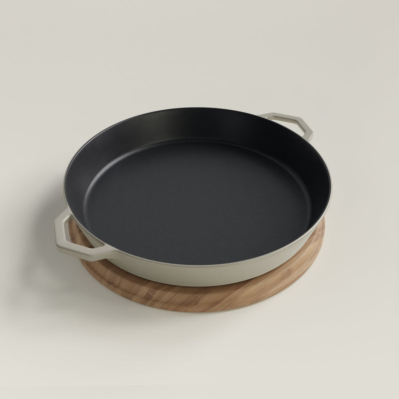 36cm Salt Stone Satin Enamel Grande Legacy Pan & Serving Lid