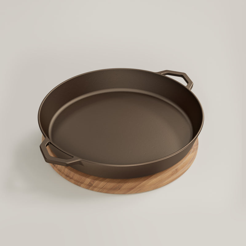 36cm Seasoned Cast Iron Grande Legacy Pan & Serving Lid
