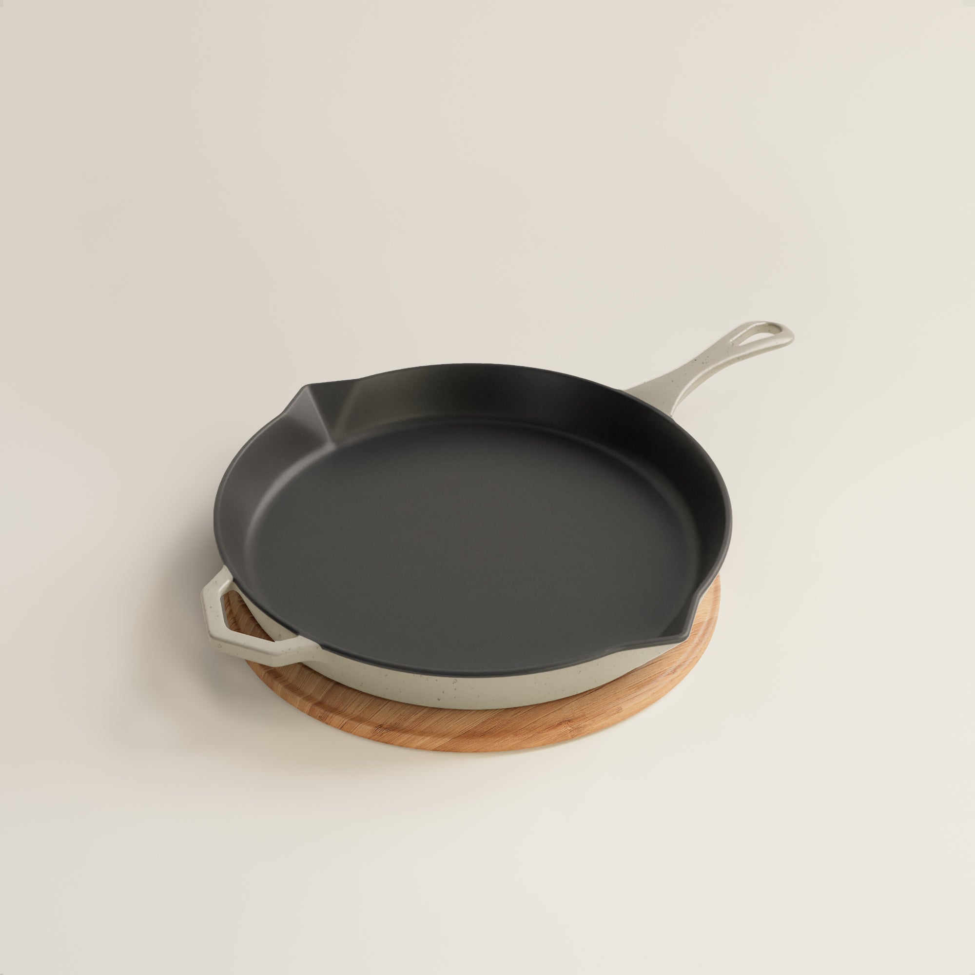 28cm Salt Stone Satin Enamel Legacy Pan & Serving Lid