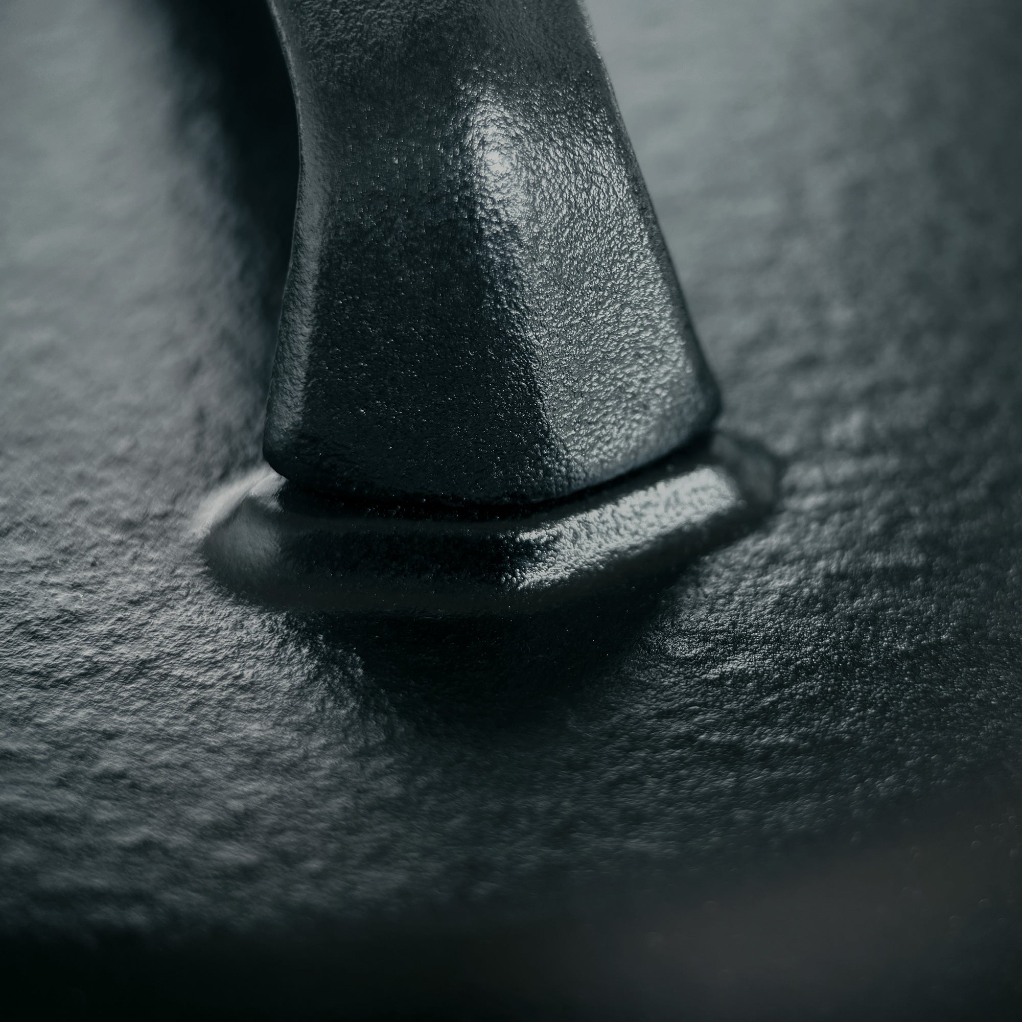 20cm Antique Black Satin Enamel Lil Legacy Lid