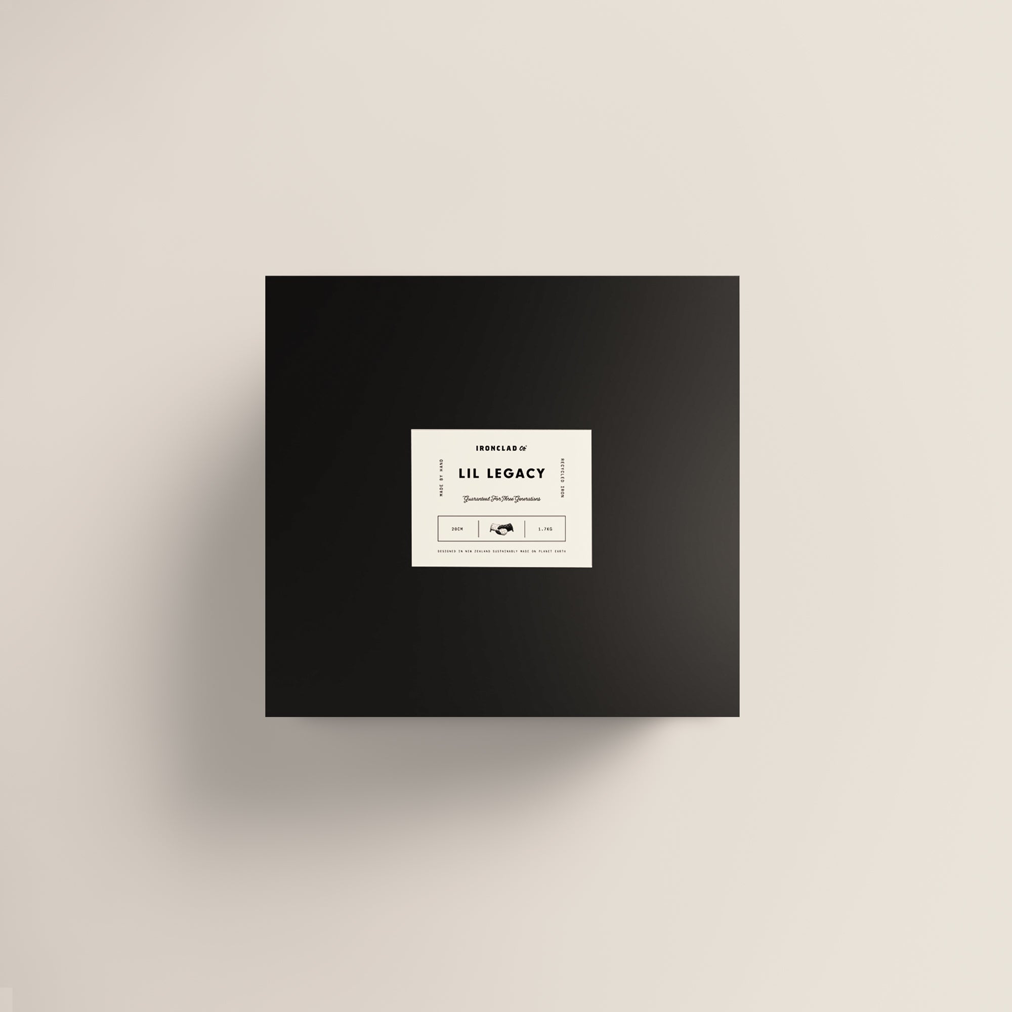 20cm Seasoned Cast Iron Lil Legacy Pan & Serving Lid