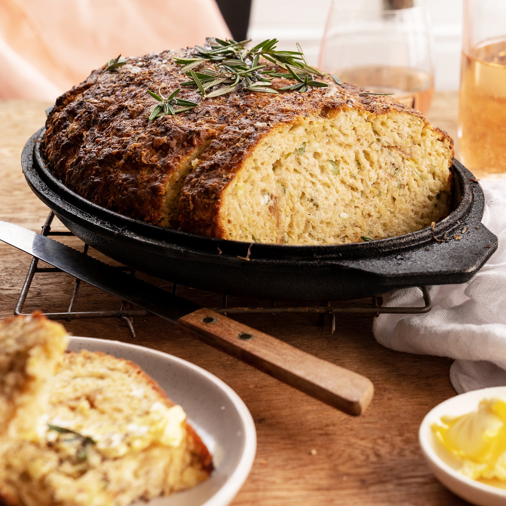 Ironclad Old Dutch: 4.5L Double Dutch Oven